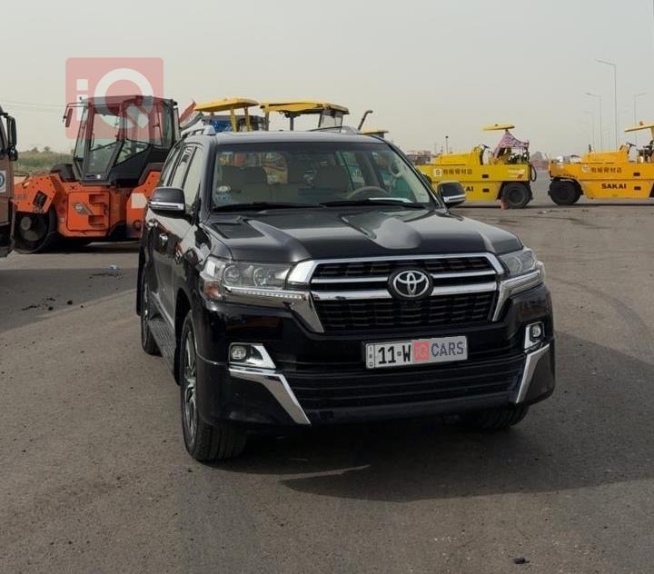 تويوتا لاندكروزر